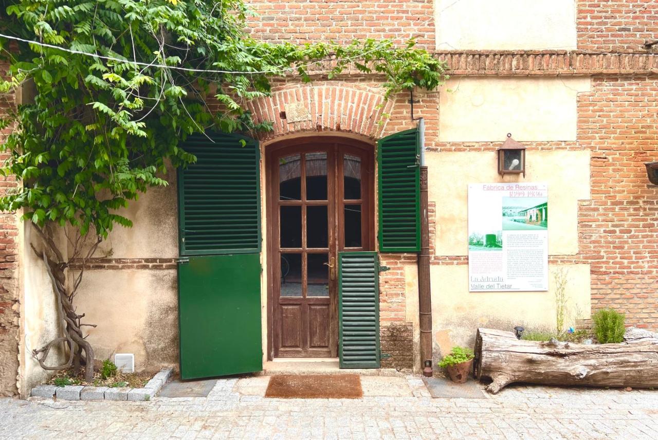 Posada Rural La Resinera La Adrada Exterior photo